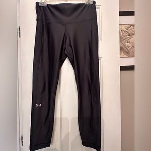 Women’s Under Armour Heatgear High-Rise Compression Legging. Black. Size M.